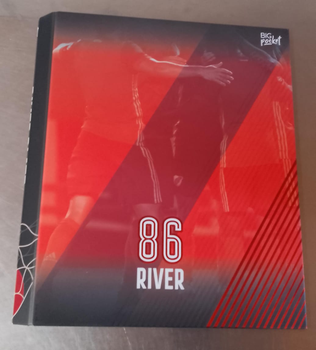 Carpeta A4 - River